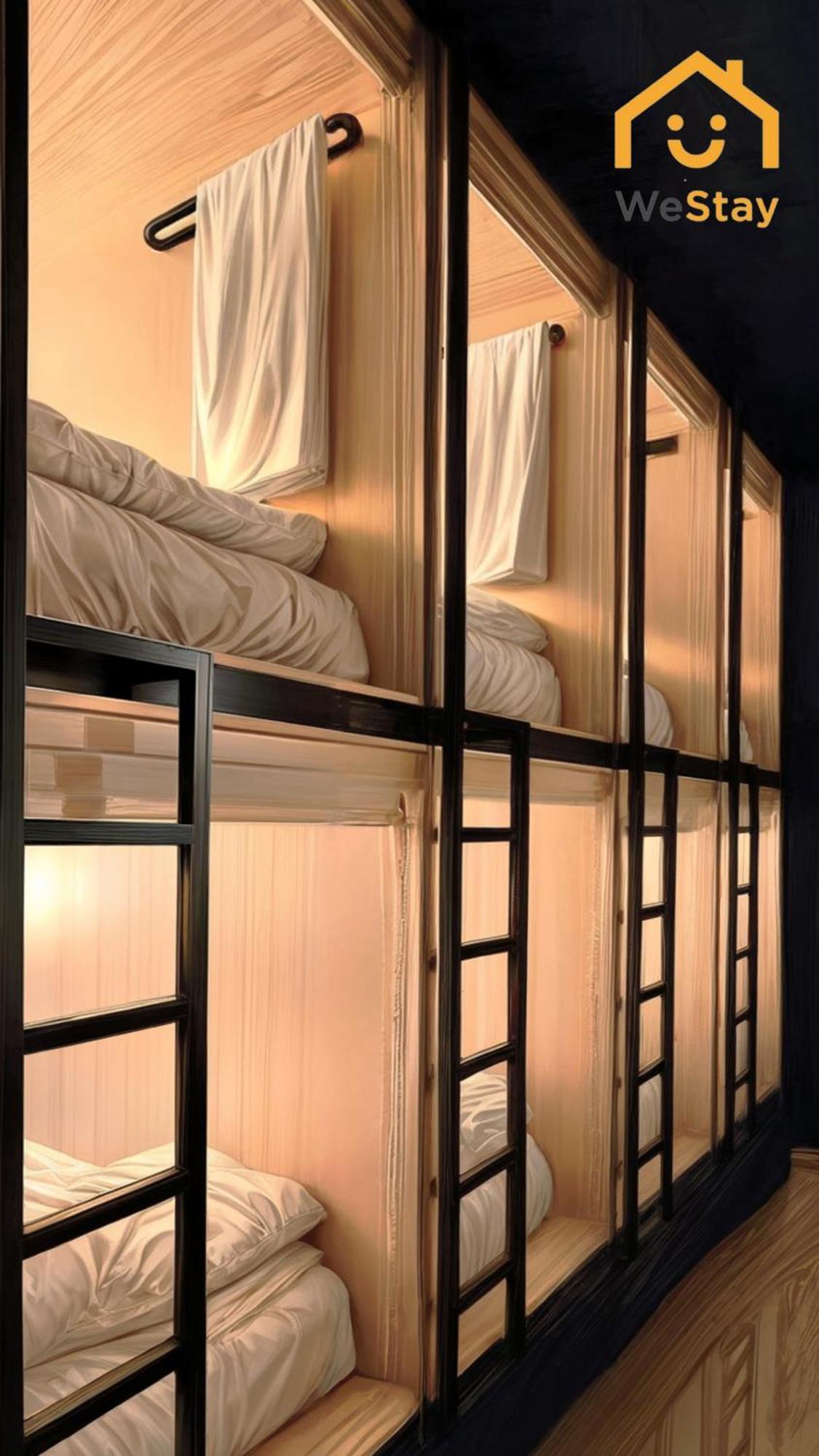 Westay Capsule Hostel Дубай Екстериор снимка